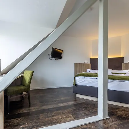 Hotel Trip Esplanade, 4*