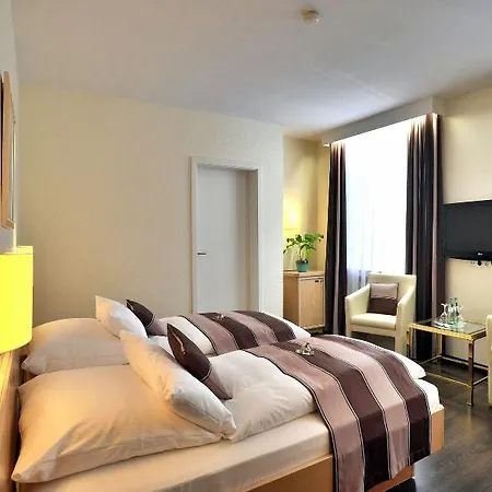 Hotel Trip Esplanade, 4*