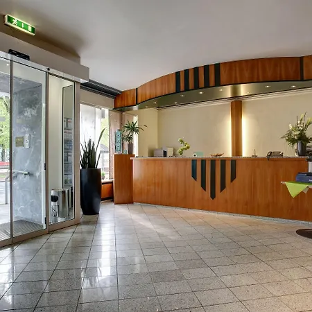 Trip Esplanade, Отель Дюссельдорф