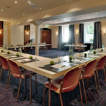 Ξενοδοχείο Trip Esplanade, 4*