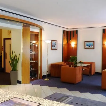 Hotel Trip Esplanade,
