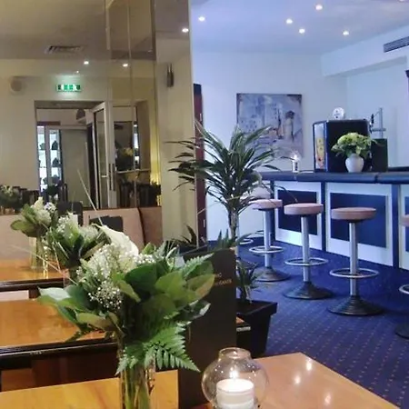 Hotel Trip Esplanade,