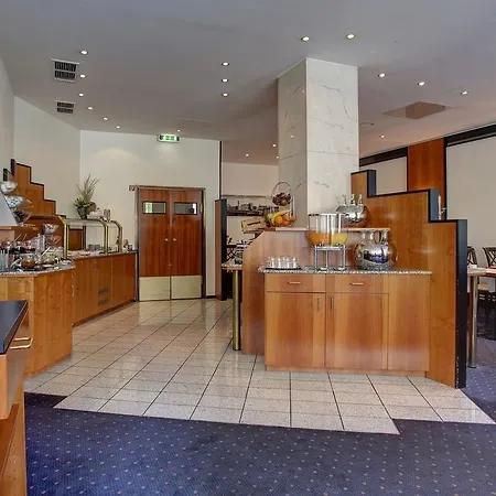 Trip Esplanade, 4*