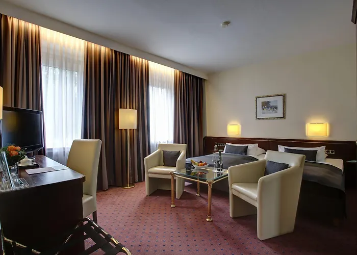 Hotel Trip Esplanade,