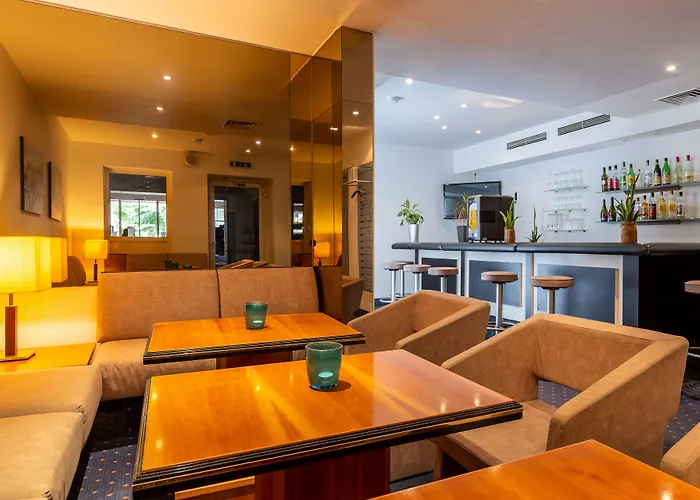 Hotel Trip Esplanade,