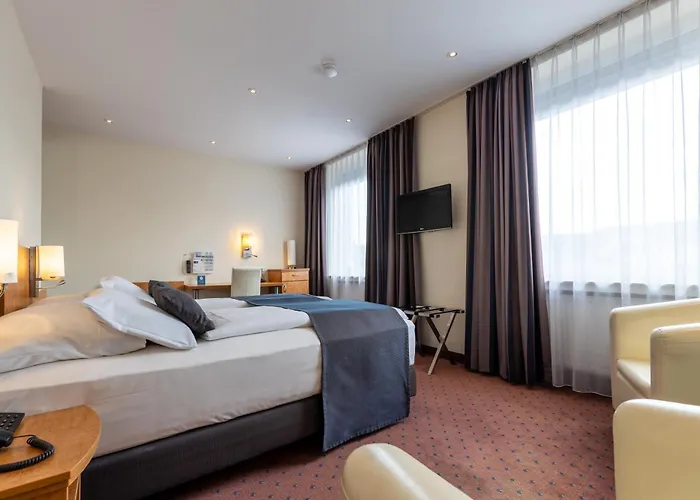 Trip Esplanade Hotel 4*