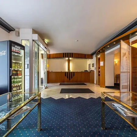 Hotel Trip Esplanade, 4*