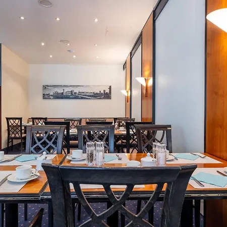 Hotel Trip Esplanade, 4*