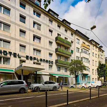 Trip Esplanade, Szálloda 4*