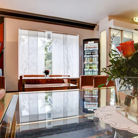 Trip Esplanade 4*