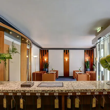 Trip Esplanade, Hotel 4*