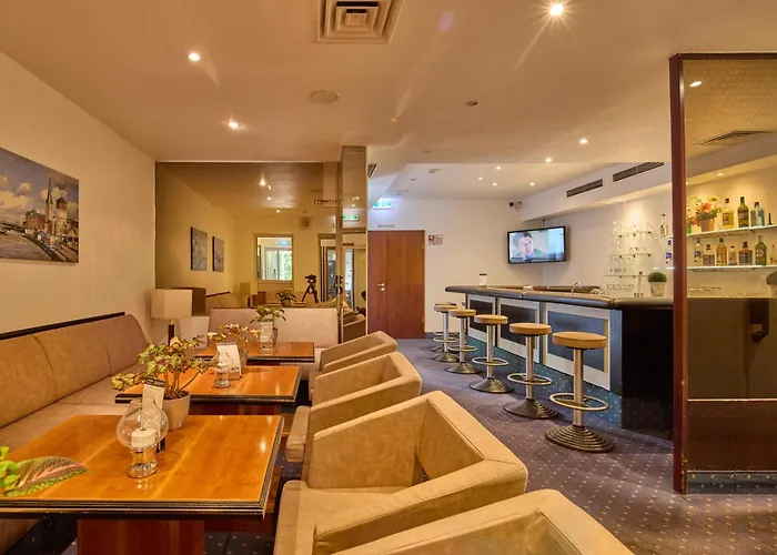 Otel Trip Esplanade,