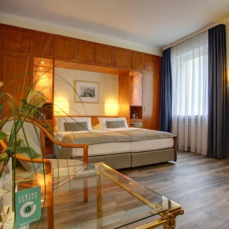 Trip Esplanade, デュッセルドルフ