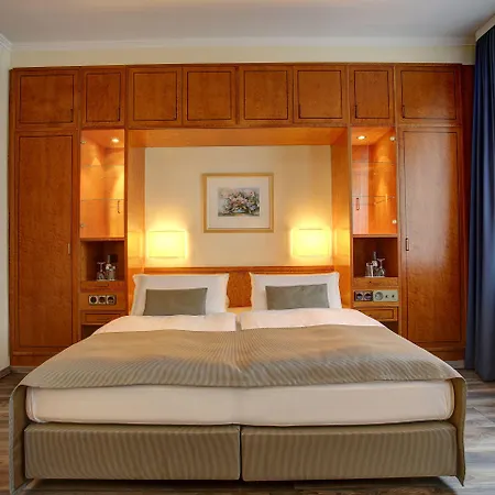 Trip Esplanade, 4* דיסלדורף